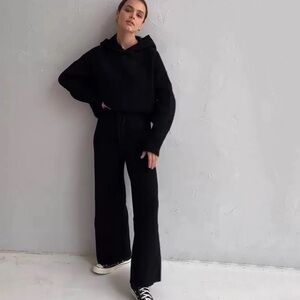 NWT sweater hoodie w drawstring pant set